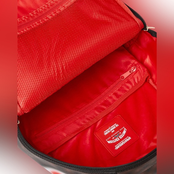 Sprayground SHARKS IN PARIS BLUR EFFECT BACKPACK rare and sold out - Picture 7 of 9